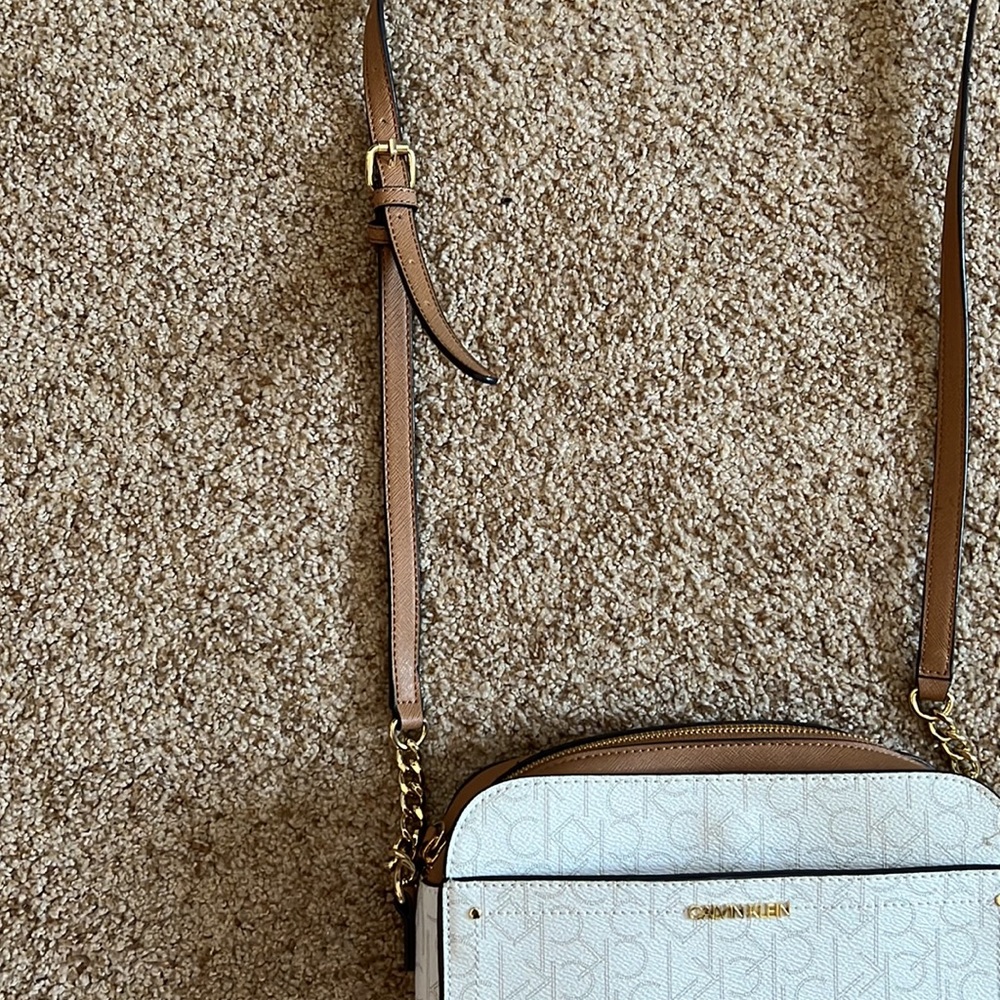 Calvin Klein Crossbody